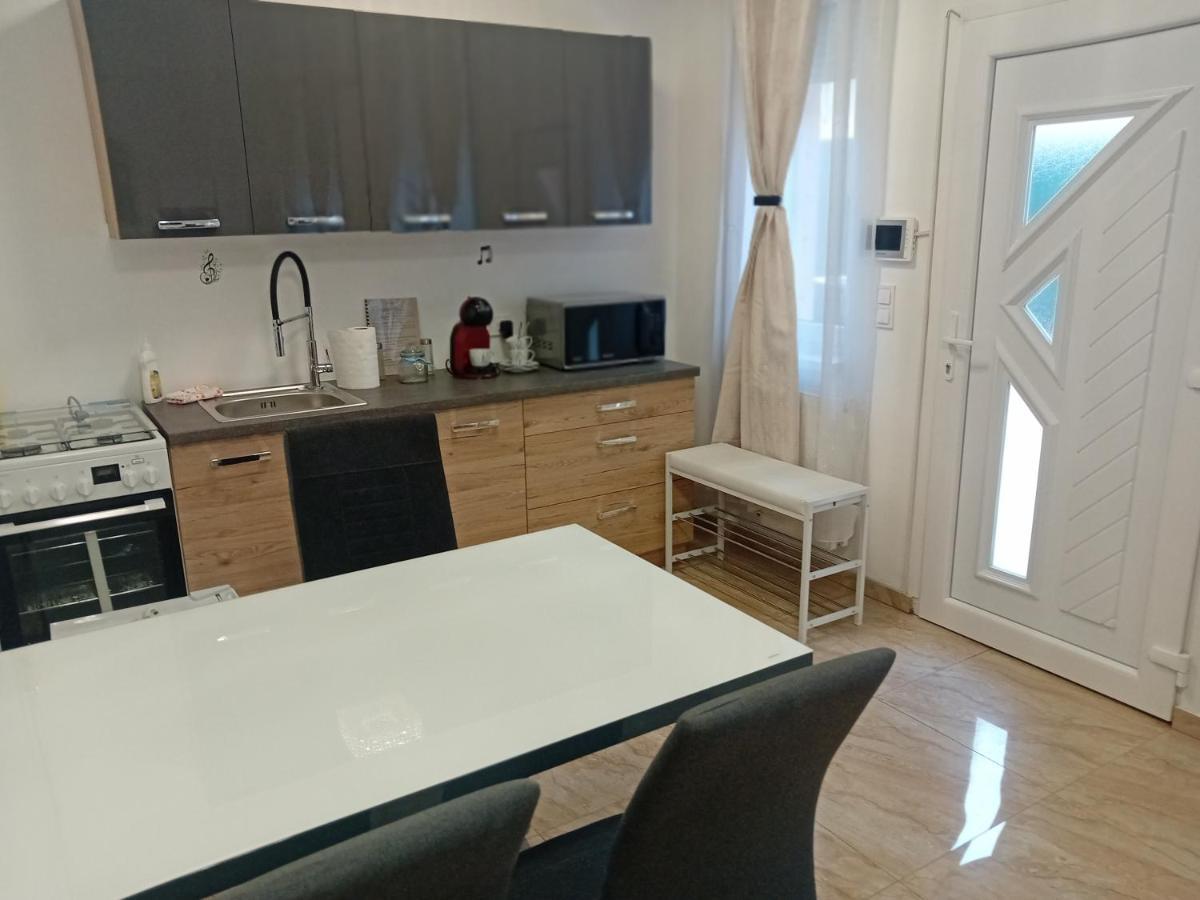 Hangjegy Apartman 데브레첸 외부 사진